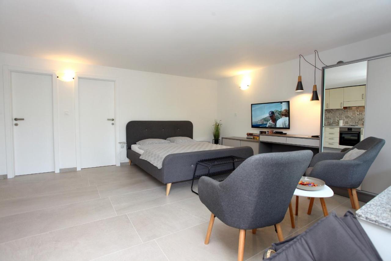 Modern Apartment Parenzana Izma ปอร์โตรอซ ภายนอก รูปภาพ